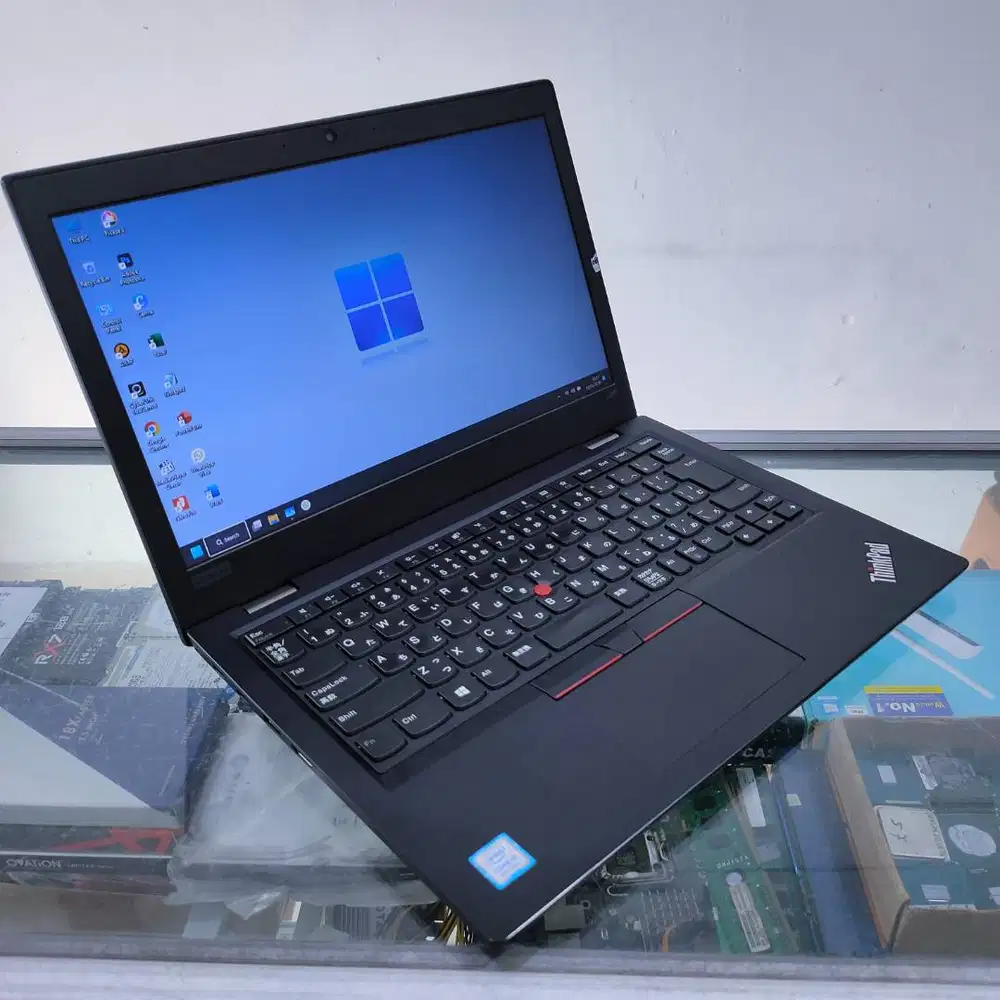 LAPTOP LENOVO THINKPAD CORE i5 GEN 8 TERMURAH