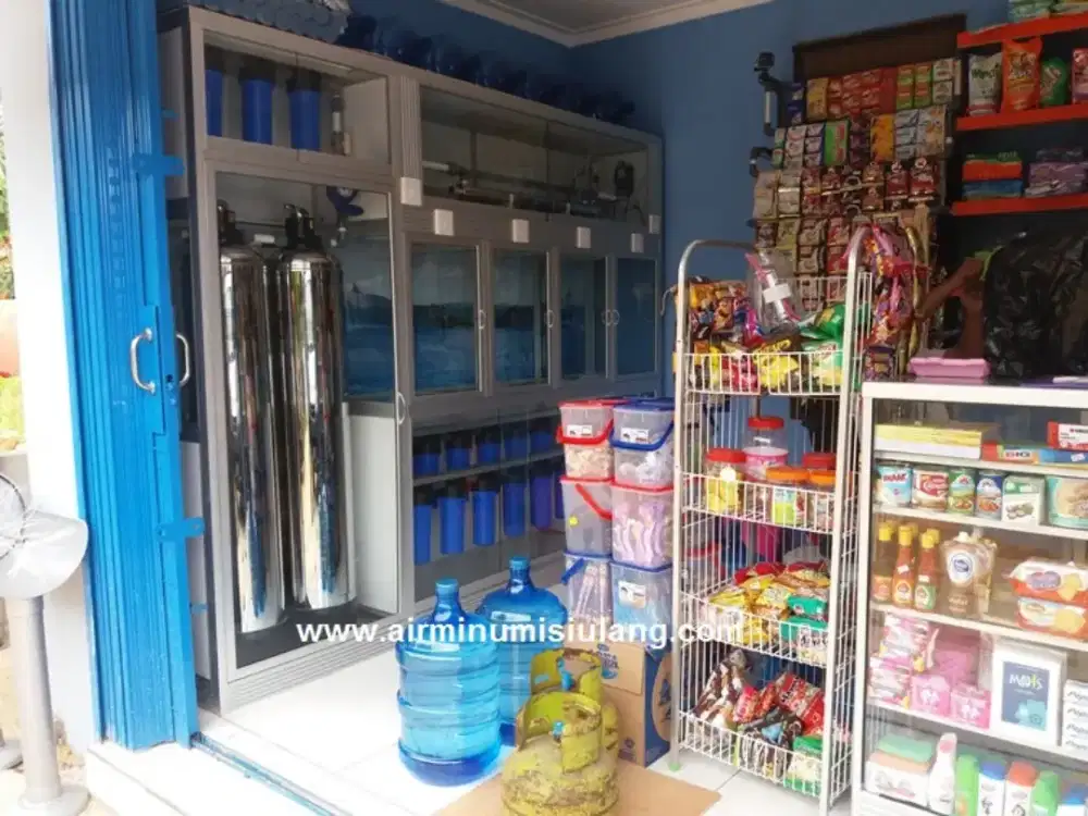 Jaga Warung dan isi ulang air