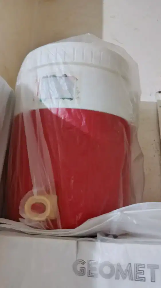 Tempat Air Minum Pencet 8 Liter Murmer!!!