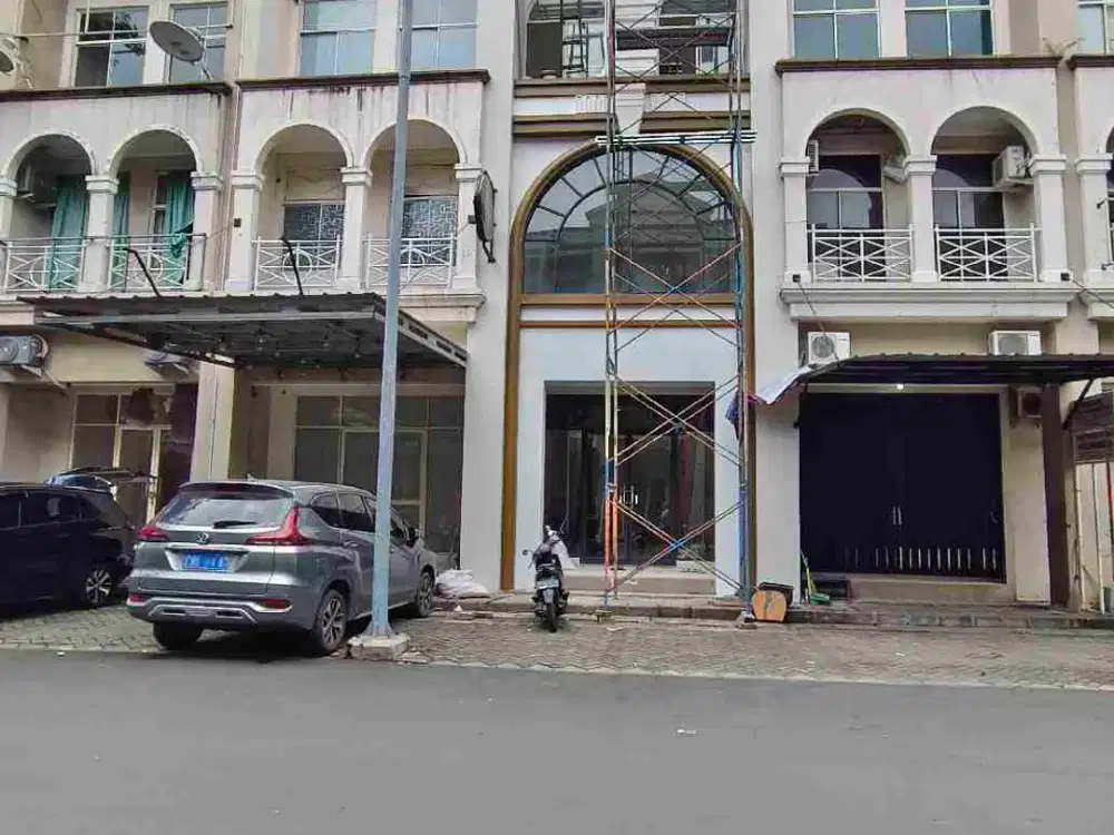 Ruko Grand Galaxy 3 lantai SHM murah 1.45 M kondisi bagus uk 4.5x12 strategis dekat jl bulevard