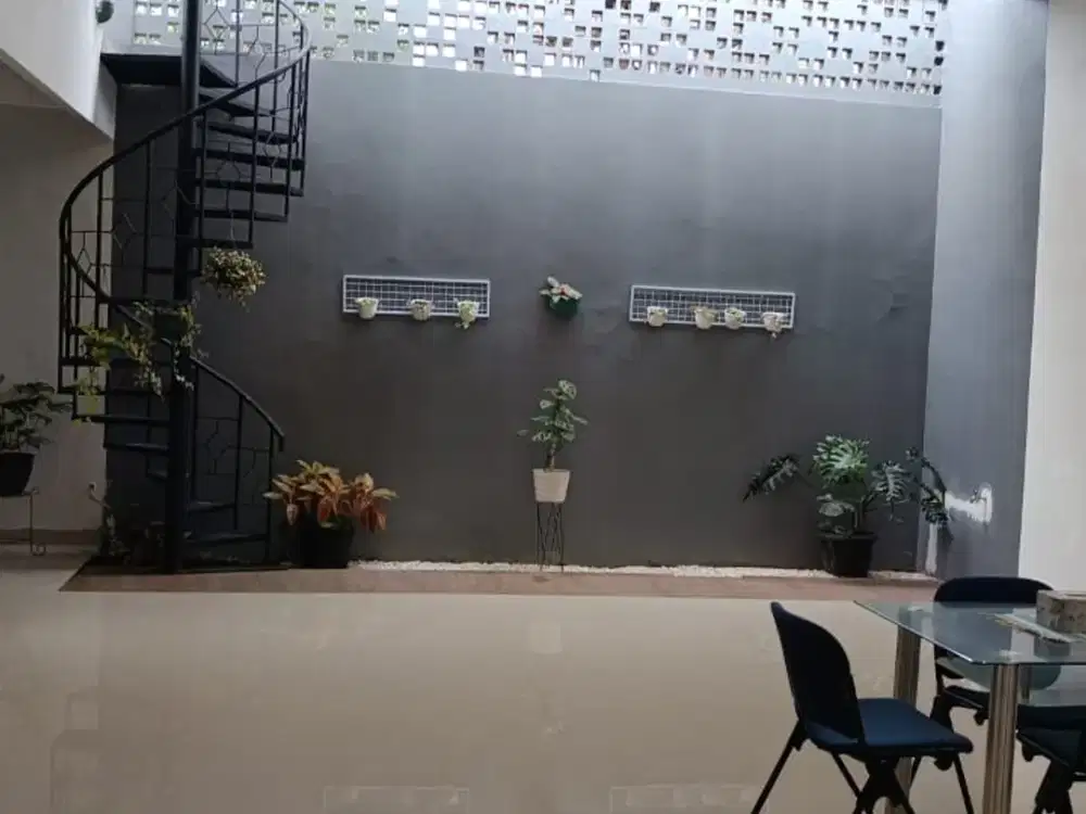 Dijual Rumah di Taman Holis Indah 1 (THI1) Kondisi Bagus