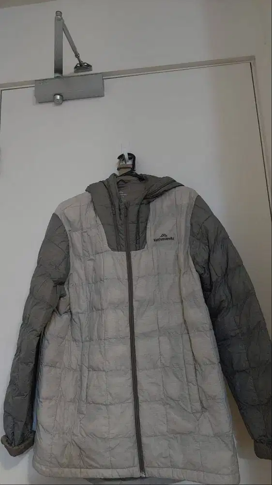 Kathmandu Lawrence Insulated Jacket Coklat Ukuran XL (Bekas)