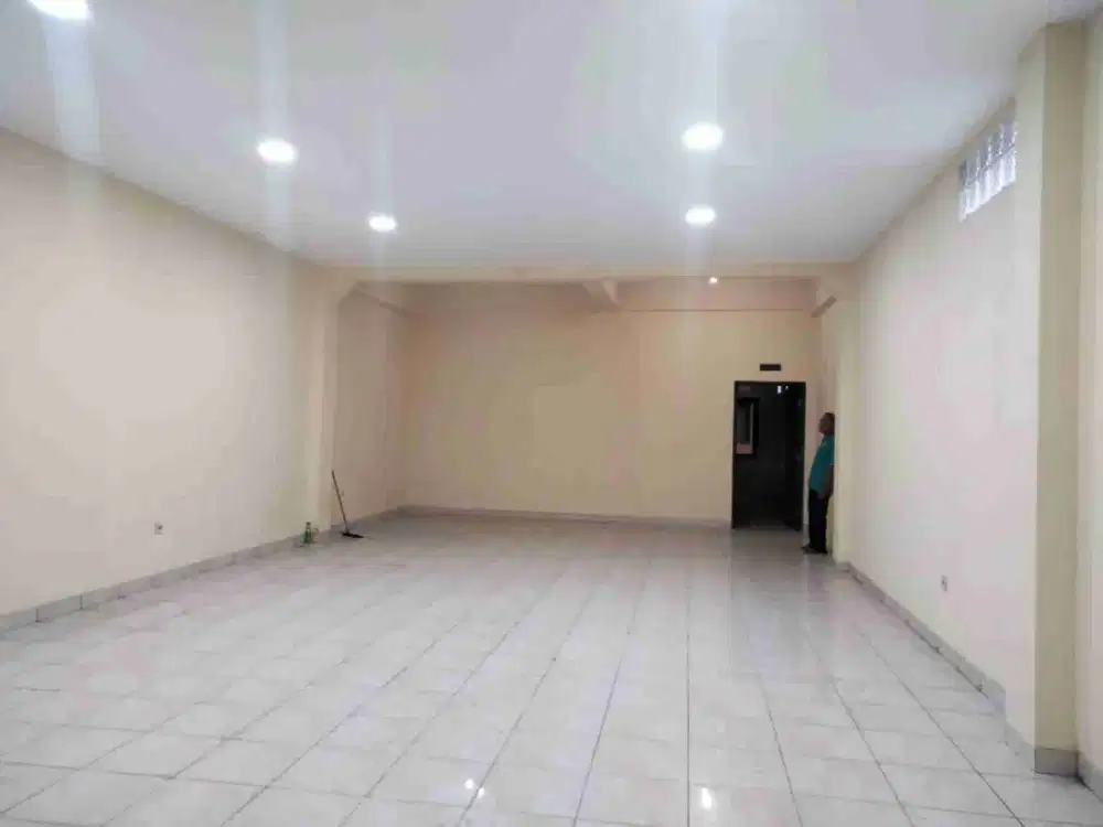 Disewakan Ruko Sudirman Ramai dan Strategis