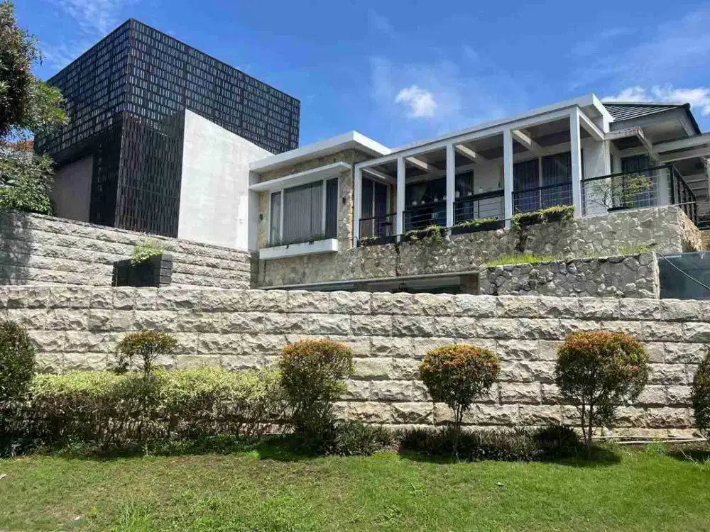 Rumah Mewah Lux Model Villa — Taman Hunian Satelit 2, Sukomanunggal, Surabaya