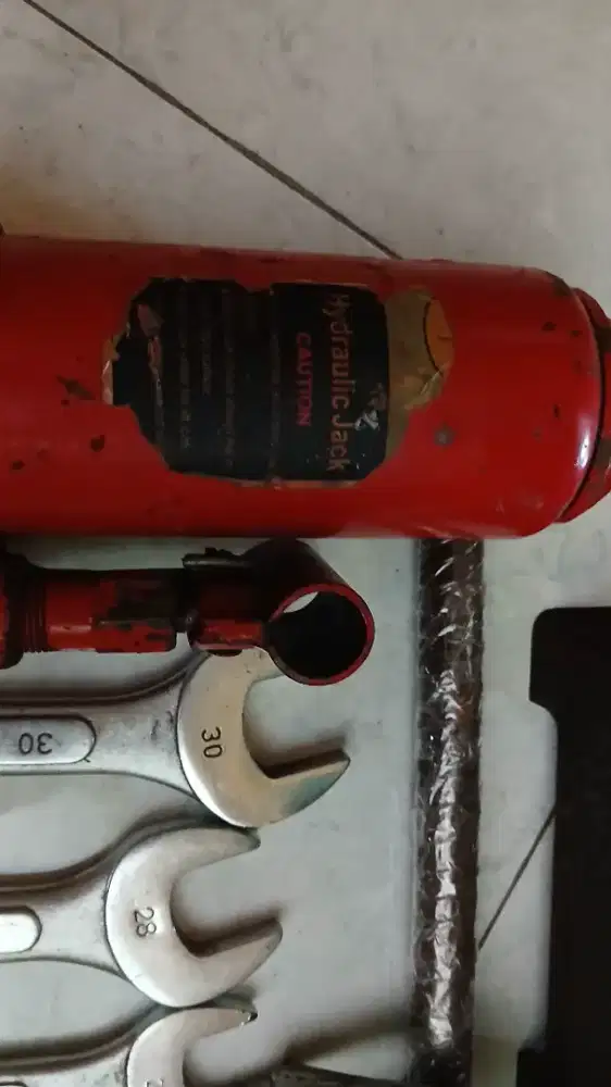 Borongan Dongkrak Bor battery kunci2 Tekiro kondisi sangat bagus mulus