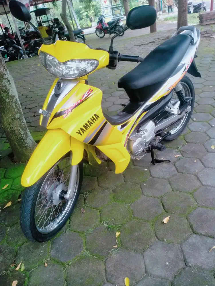 Jupiter z 2005  mesin bagus asli kuning