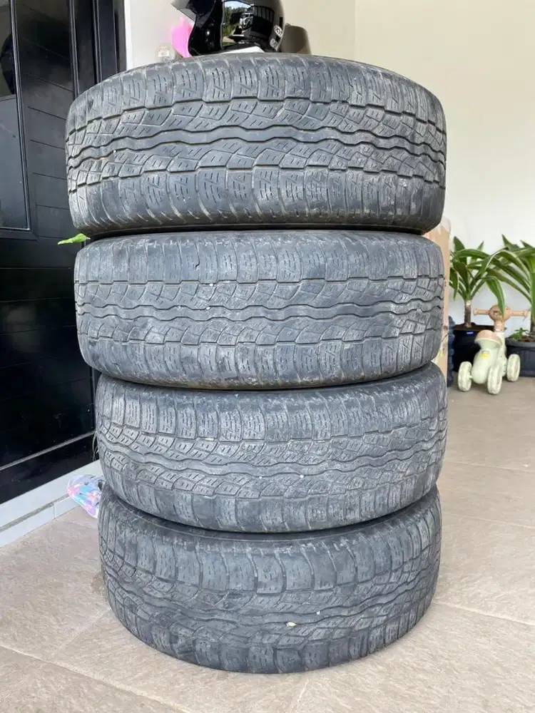 Ban bridgestone dueler ht r16