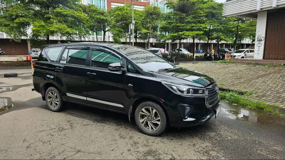 TOYOTA INNOVA REBORN 2.0 V LUXUARY 2021
