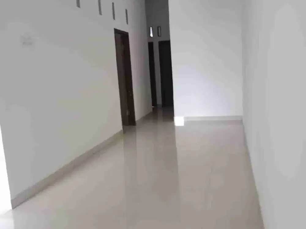 Disewakan Rumah Tinggal di Cisaranten Kulon