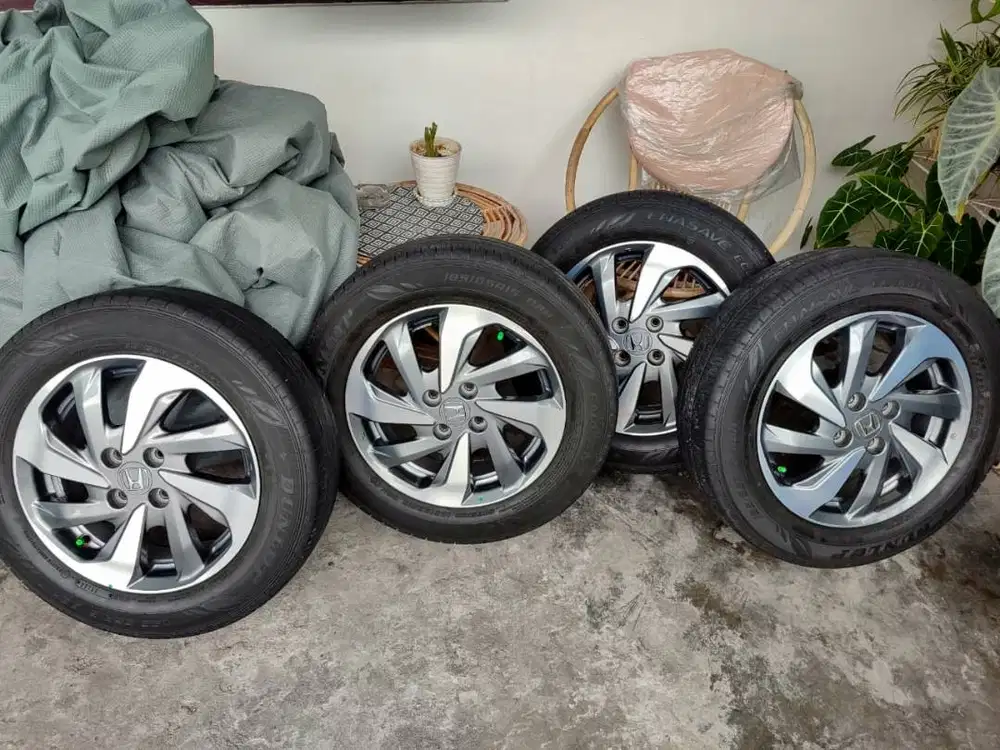 Set 4 pcs Velg Mobilio E RS 2021 Ban Dunlop Enasave EC300+ 185 65 R15