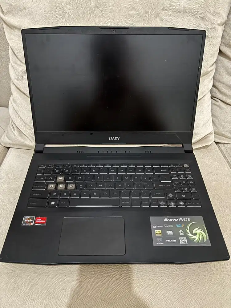 Dijual Laptop Gaming MSI BRAVO 15 RYZEN 5 7535HS