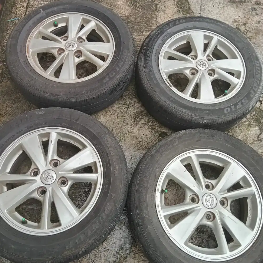 Velg toyota avanza