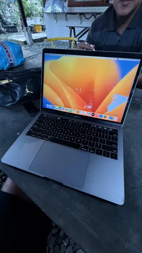 Macbook pro 2018 i5