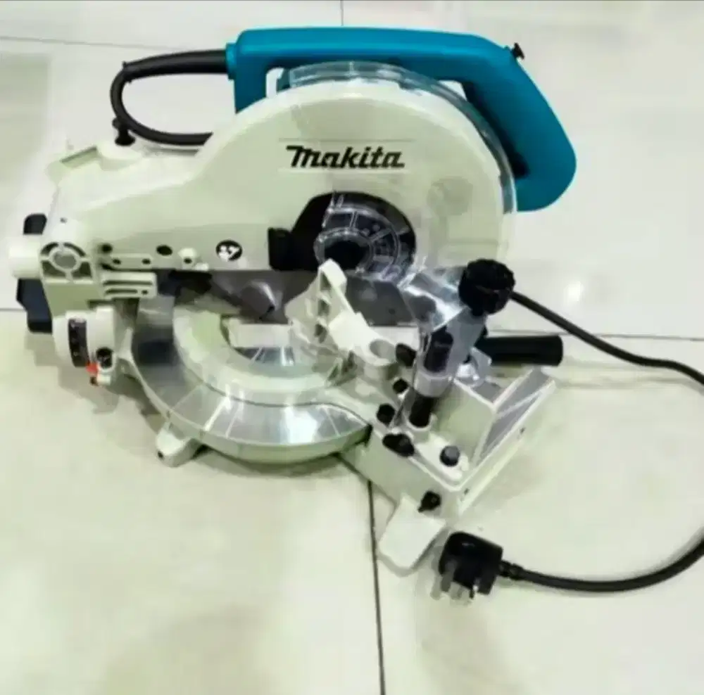 Mesin Potong Makita LS 1040