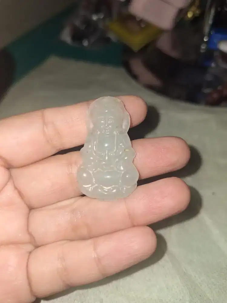 Patung giok putih mini 
Patung motif buddha 
Limited edition 
Barang