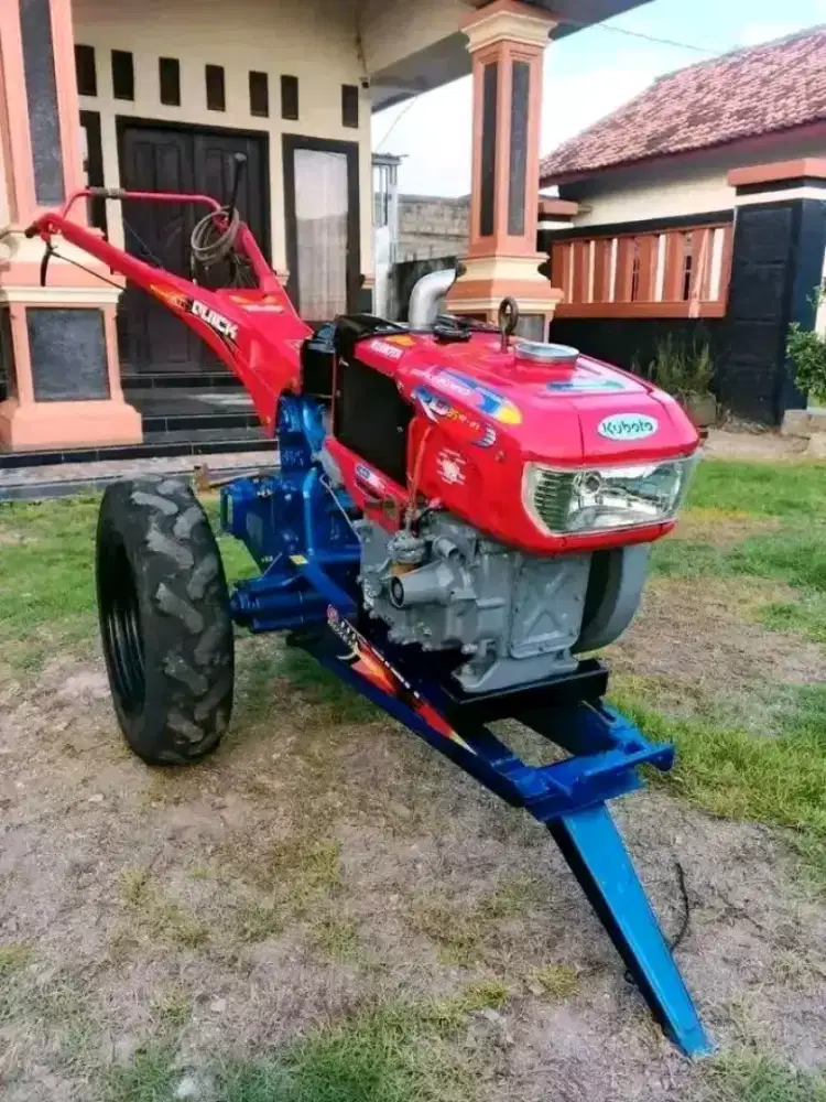 Traktor sawah QUIK