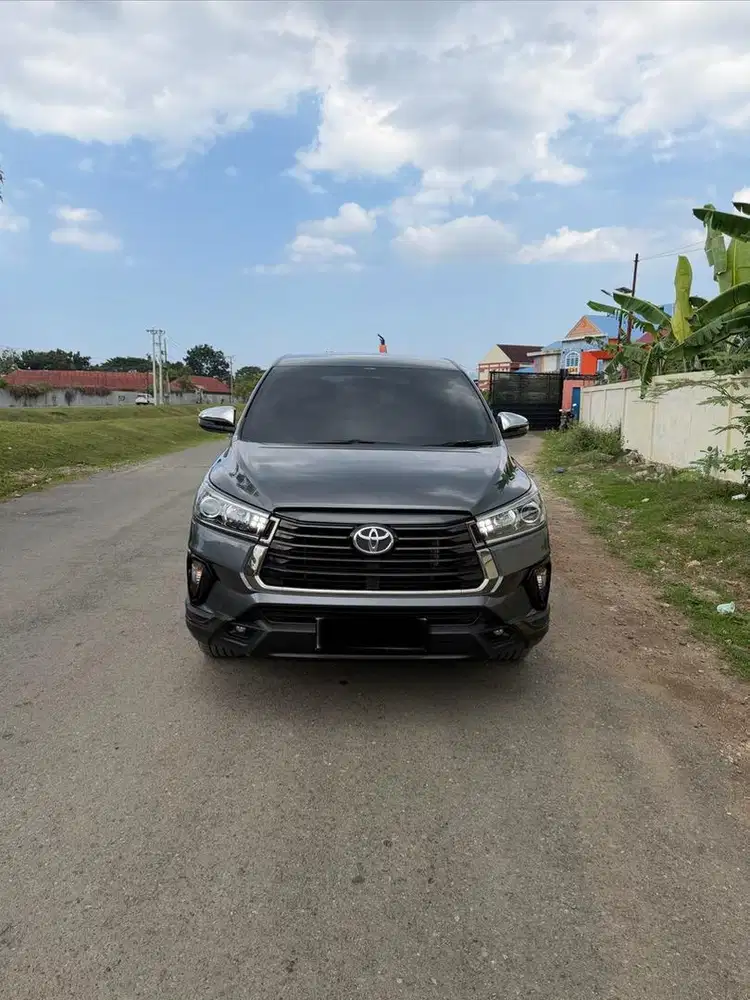 TOYOTA VENTURER 2.0 AT TAHUN 2022 MATIC