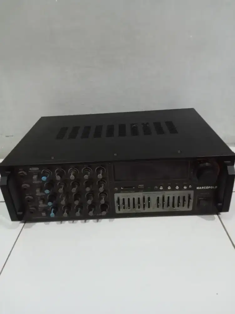 Amplifier karaoke Marcopolo Mixer 4 channel
