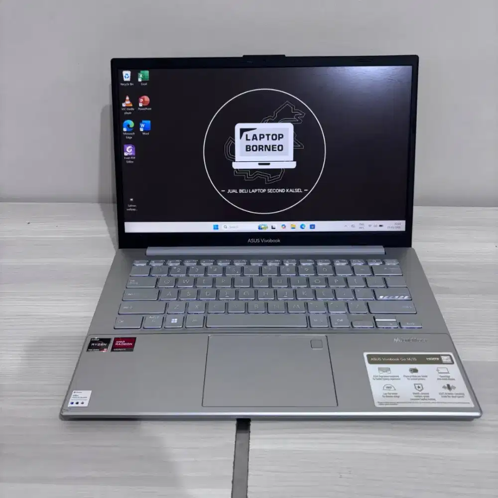 LAPTOP ASUS VIVOBOOK E1404 R5 7000 16/512GB LAYAR FHD IPS LIKE NEW