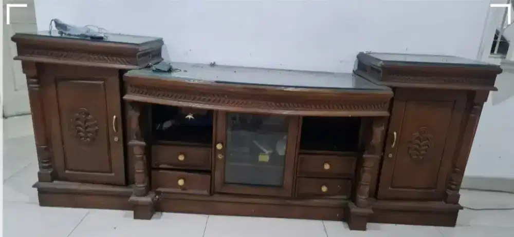 Meja tv kayu solid berat @dinantisecondhand