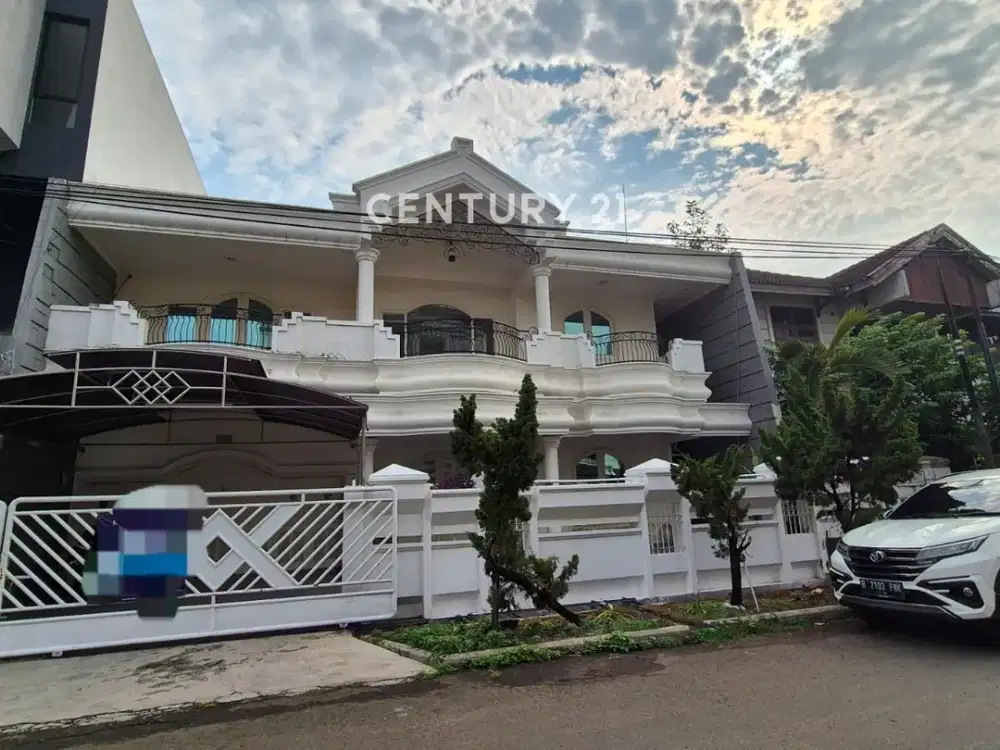 Rumah Besar 2 Lantai Akses Strategis Di Kelapa Gading
