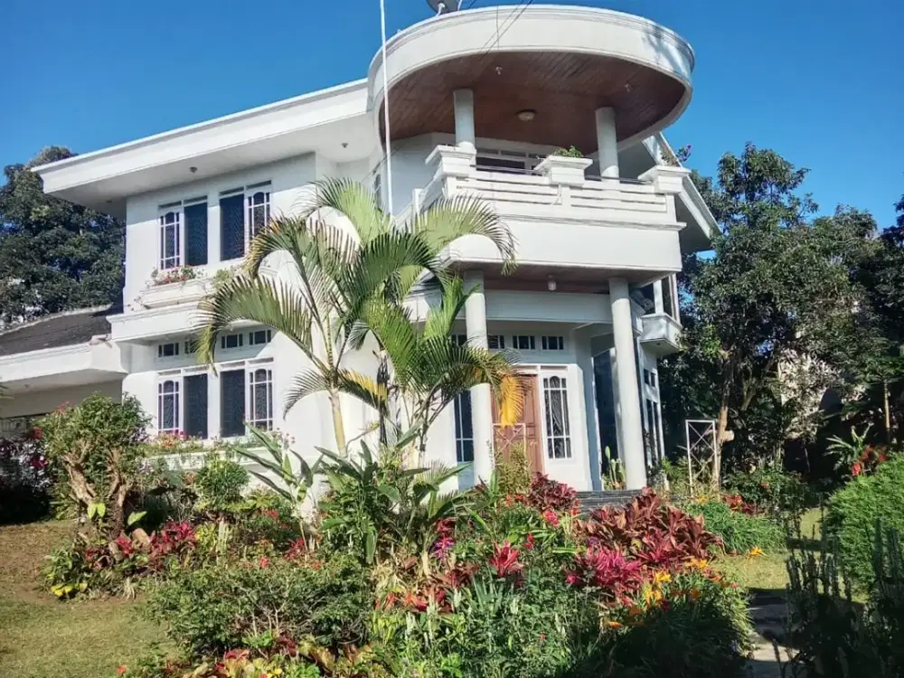 Dijual Villa Batu Malang