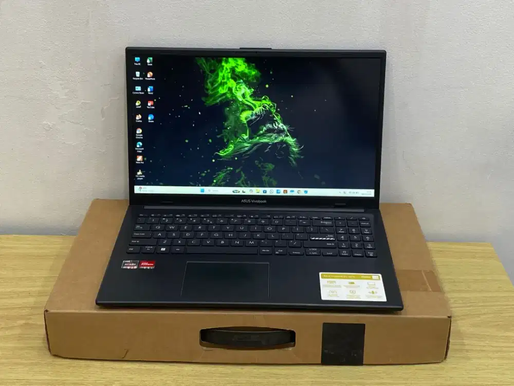 Asus Vivobook Go 14 E1504FA AMD Ryzen 3 7320U/Ram 4GB/SSD 256GB