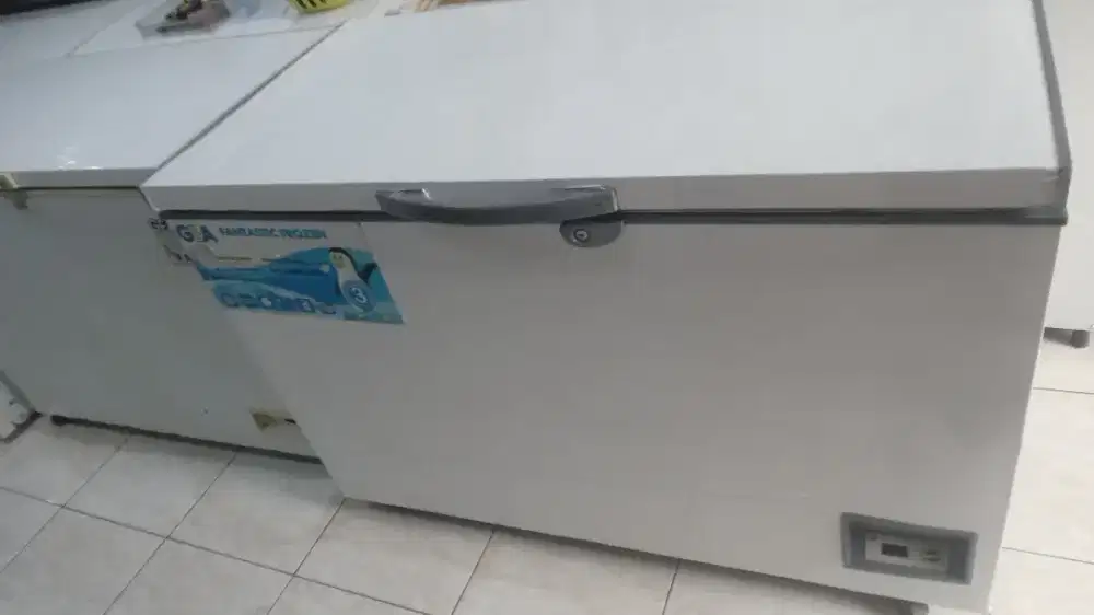 freezer box 450L GEA