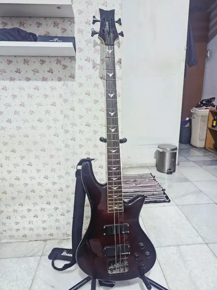 Jual Schecter Stiletto Extreme-4
(seri Diamond Series)