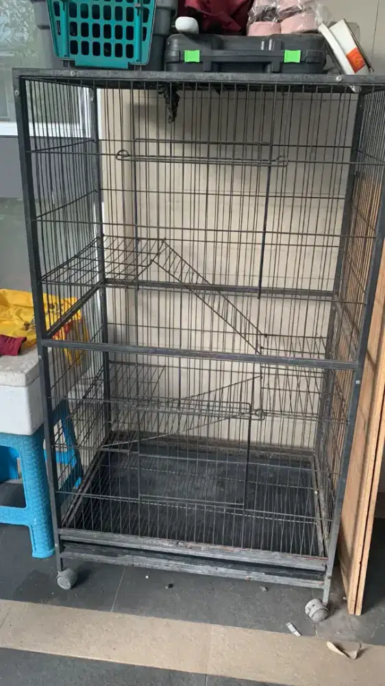 Bismillah Dijual Cepat kandang Kucing Kondisi bagus