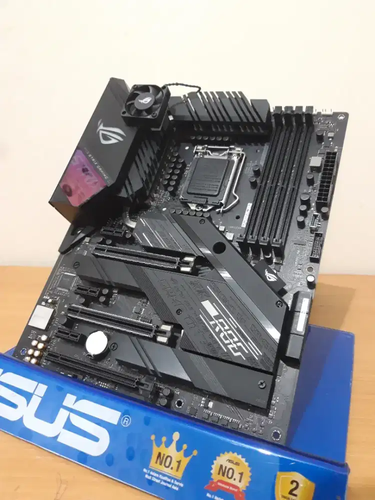 ASUS ROG STRIK Z490 E GAMING WIFI