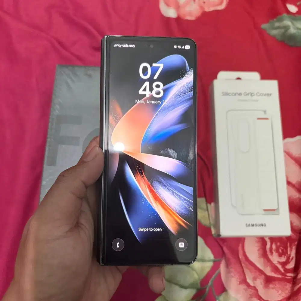 Samsung Galaxy Z FOLD 4 256GB Garansi Resmi SEIN