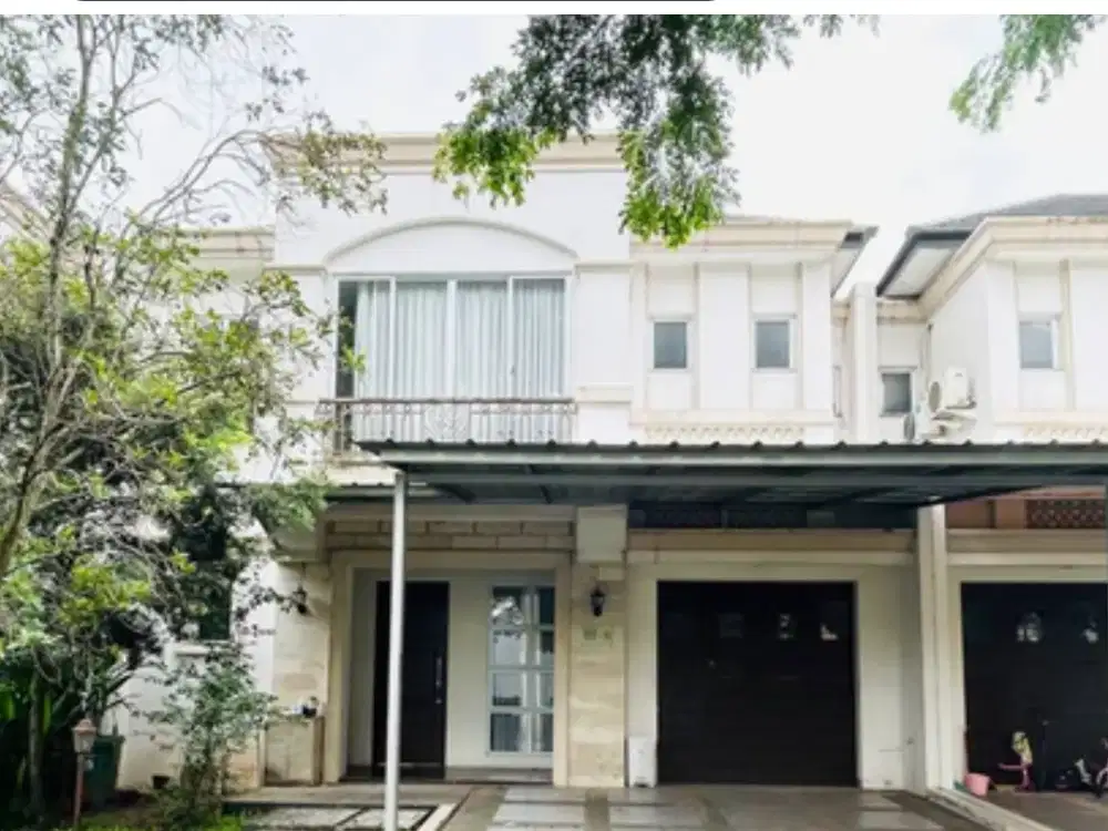 RUMAH SUPER LUAS DENGAN INTERIOR BERKELAS DAN HIGH CEILING!! LOKASII STRATEGIS