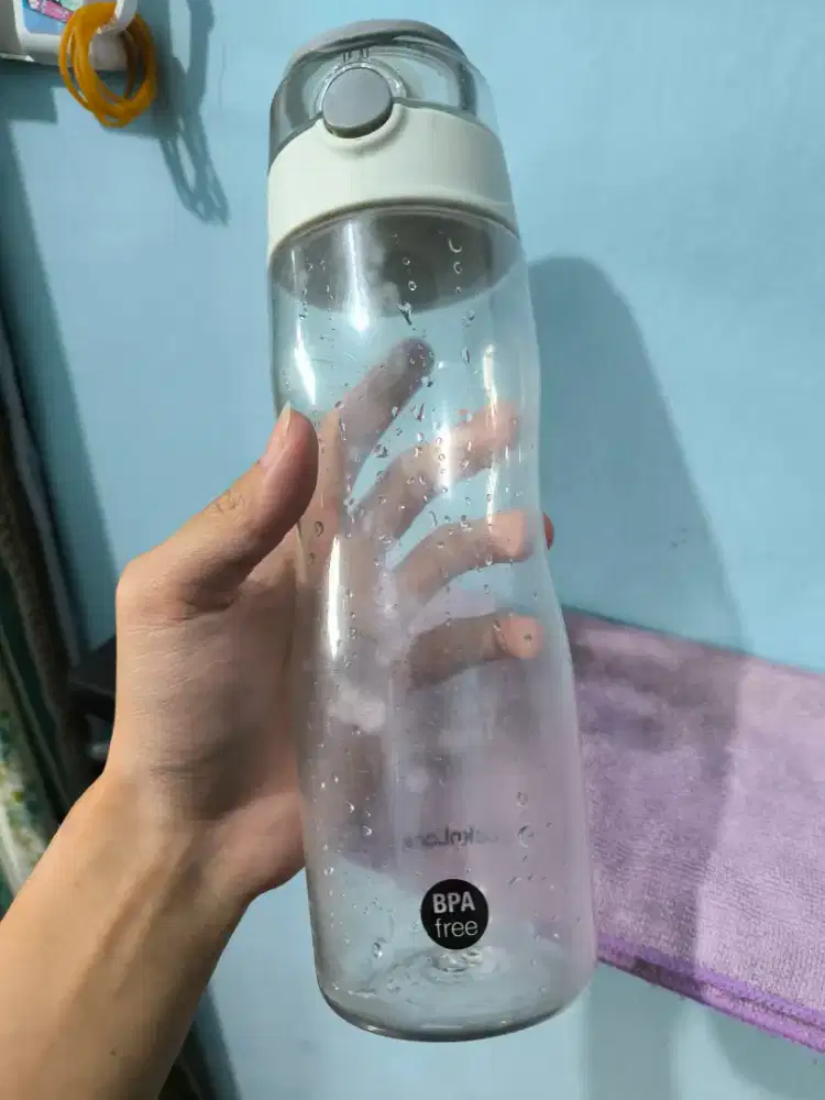 Botol  minum premium merk lock n lock 1L