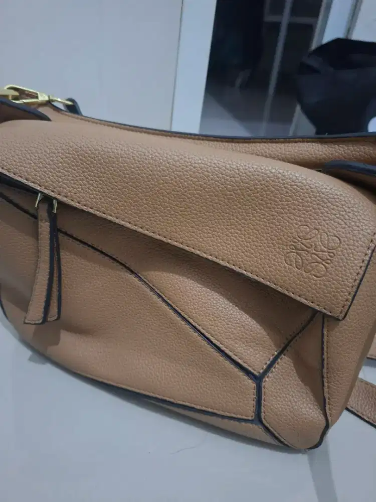 Dijual tas perempuan merk loewe