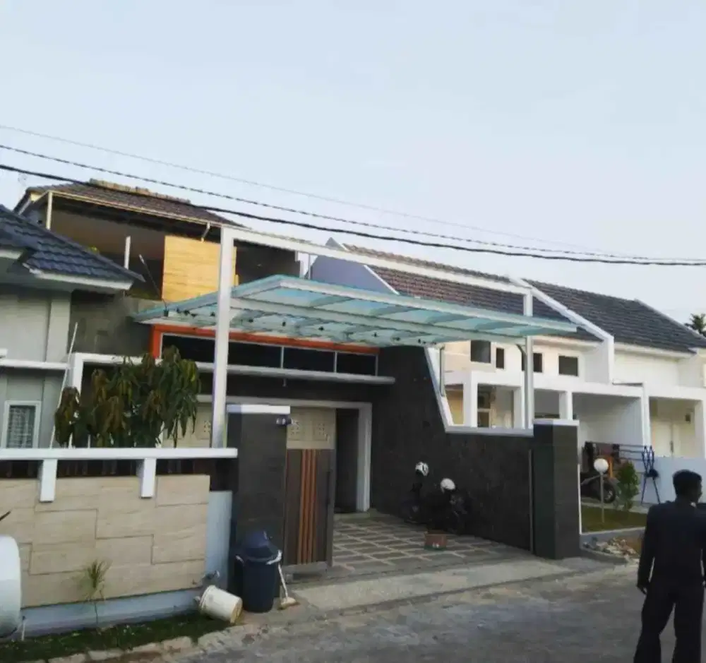 Kanopi kaca tempered