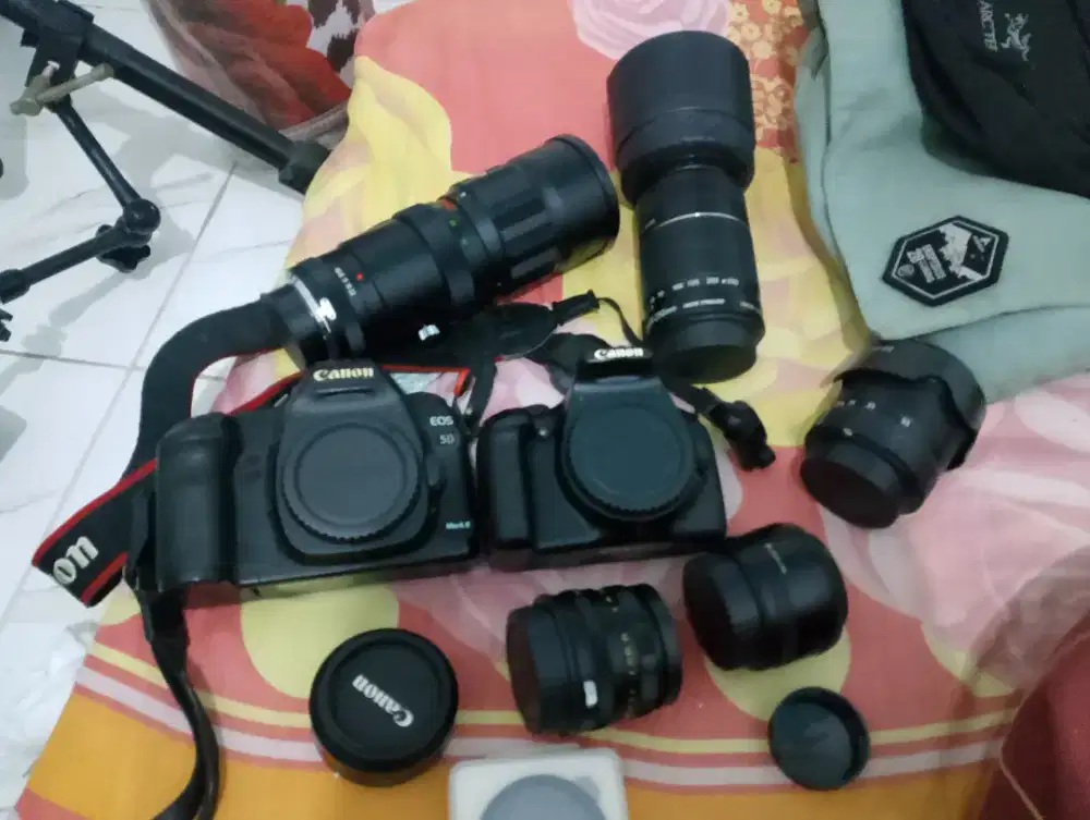 Jual Kamera Murah Canon 5D Mark II + Canon 1100D
