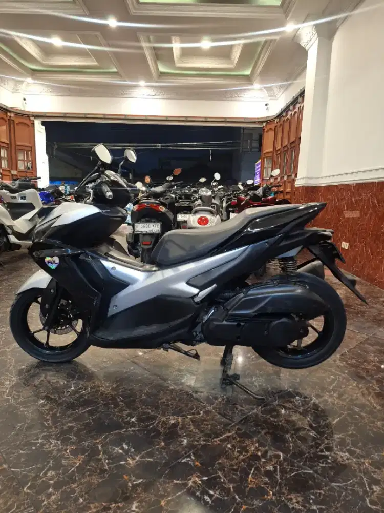 DP 1 JT AEROX S ABS 2022 MOTOR MULUS KAYA BARU KM RENDAH PAJAK HIDUP