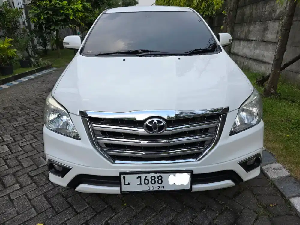 Innova 2014 Diesel AT LOW Km Antikk