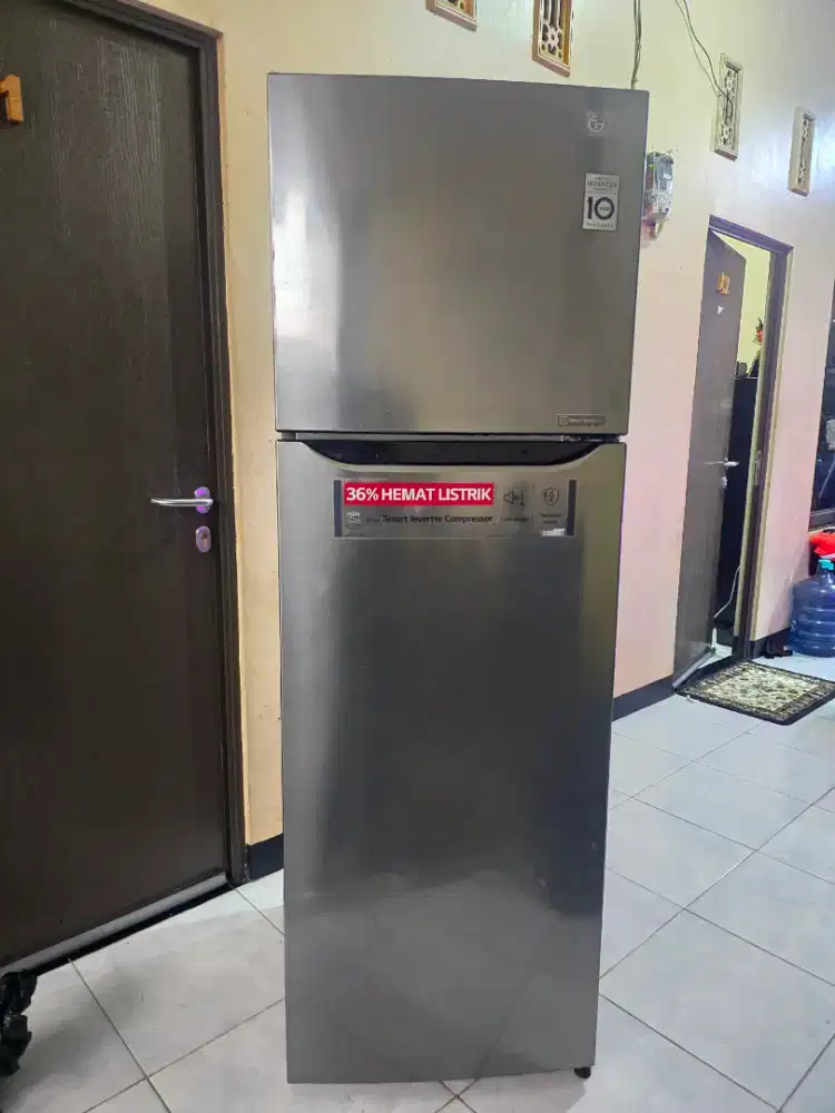 kulkas 2 pintu LG inverter