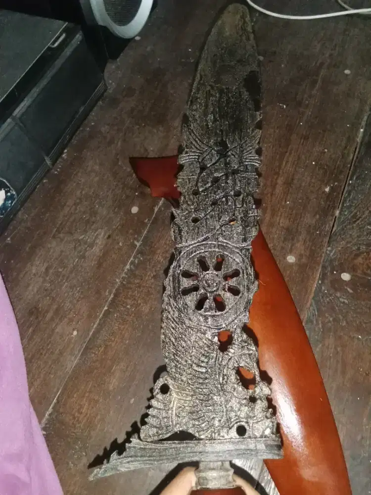 Betok cokro garudo ngelayang