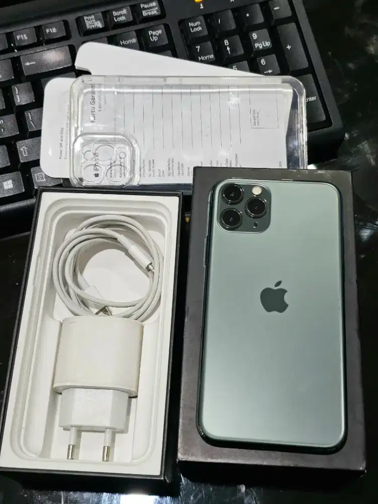 iPhone 11 pro 256gb ibox resmi indo komplit original mulus