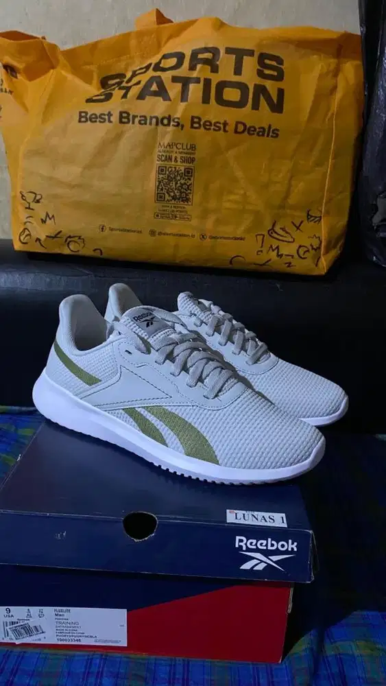 sepatu reebok running new original