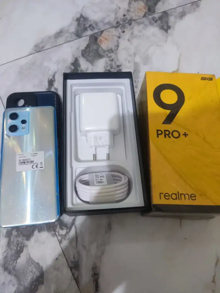 Realme 9 pro+ 8/256 fullset