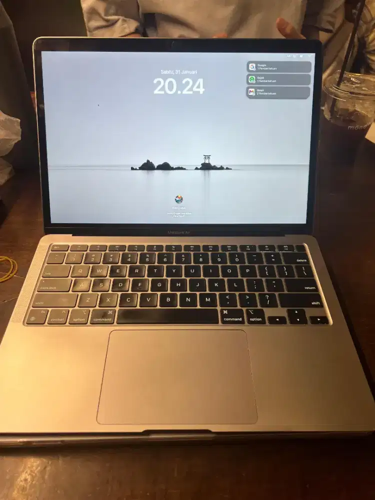 Apple Macbook Air M1 8/256