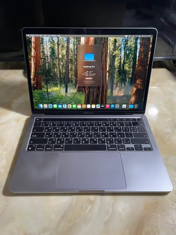 Macbook Pro 13 inch 2020 M1 Touchbar 8/256gb Kondisi 9.5/10
