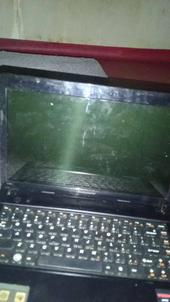 Mau dijual aja karna udh jarang buka buka laptop.