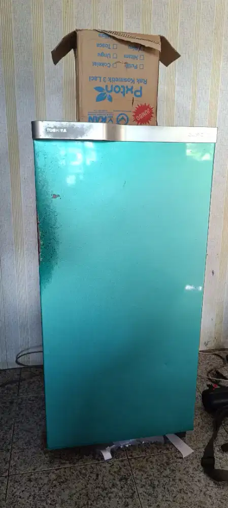 Kulkas Toshiba masih ori