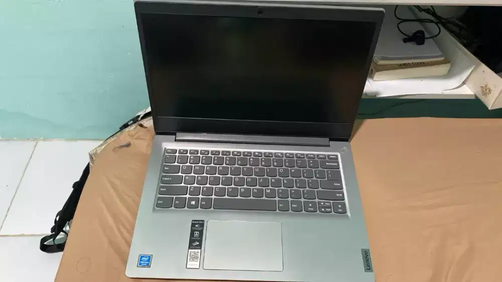 Laptop Lenovo Ideapad slim 3