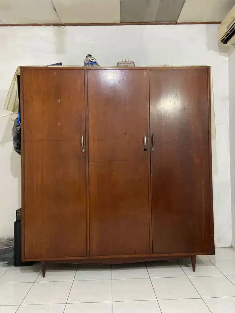 [Garage Sale] Lemari Jati Kembang Tua Lemari Pakaian 3 pintu